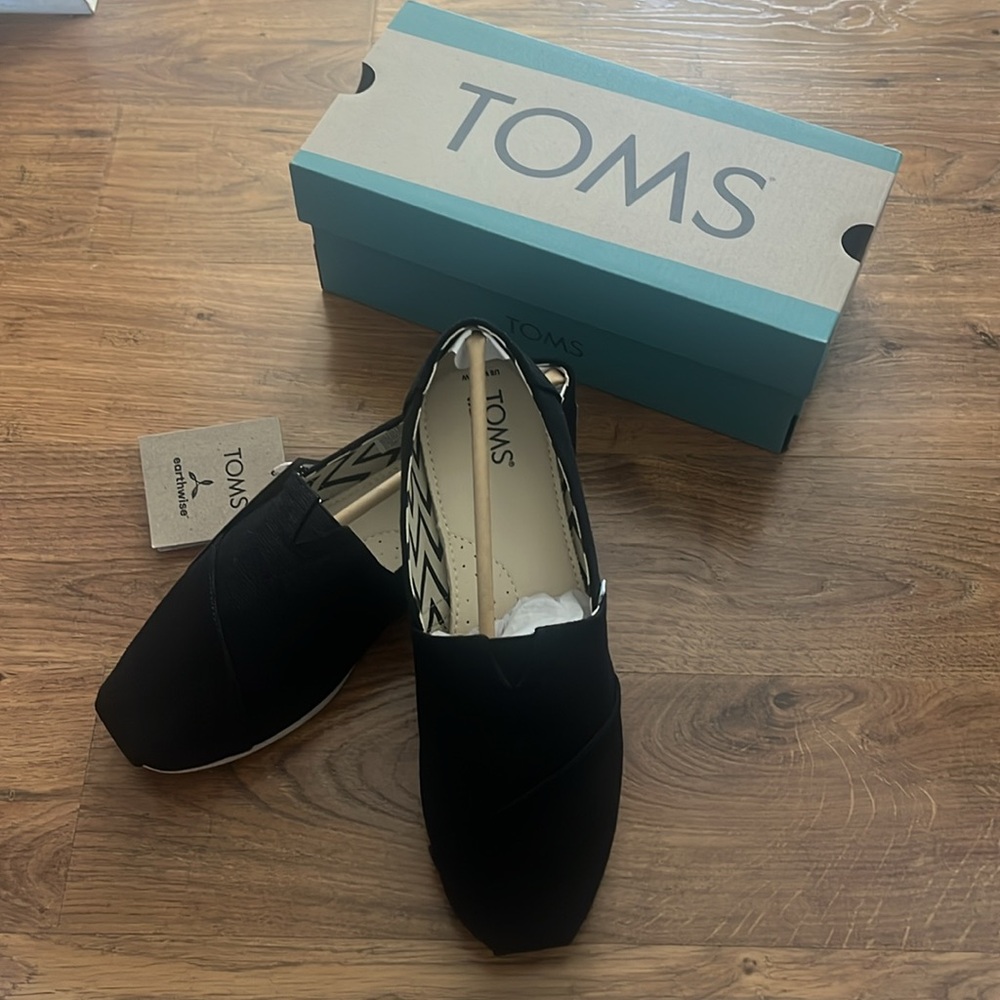 TOMS Alpargata (8.5 Women’s Wide) FINAL SALE